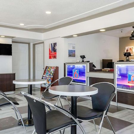 Motel 6-Fresno, Ca - Yosemite Hwy Bagian luar foto