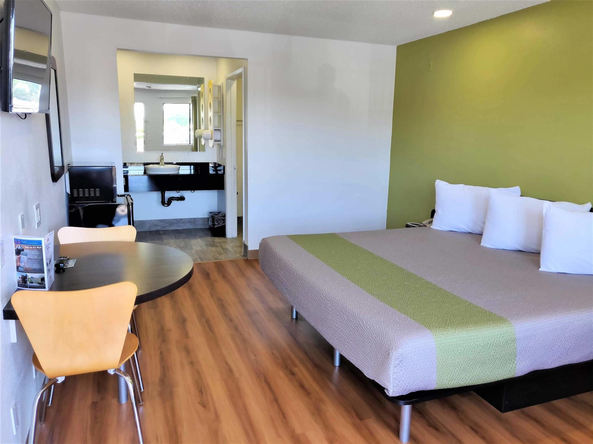 Motel 6-Fresno, Ca - Yosemite Hwy Bagian luar foto